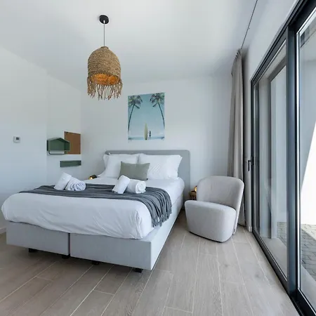 Sunrise Villa *