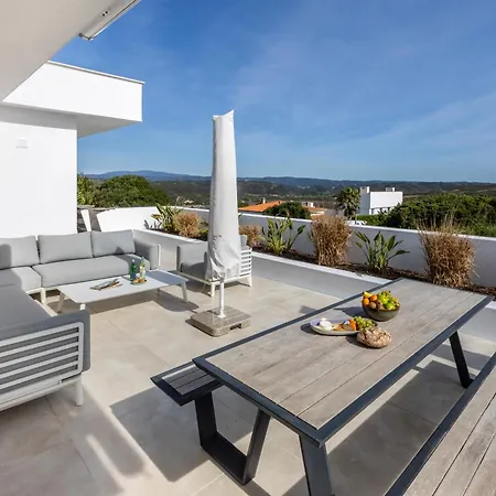 Villa Sunrise *
